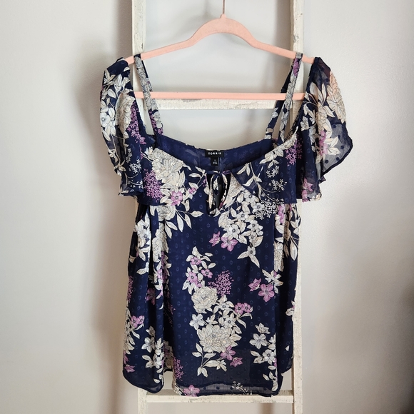 torrid Tops - Torrid NWT size 2 2X clip dot Blue floral off shoulder top
